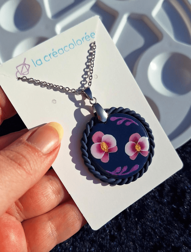 Pendentif Flora - Fleurs roses (rond)