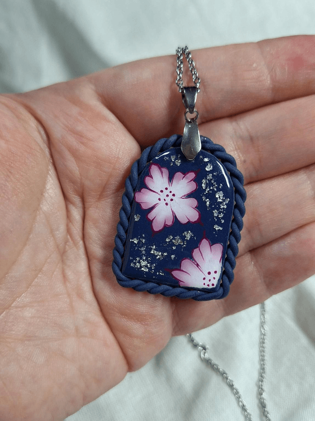 Pendentif Flora - Fleurs roses (arche)